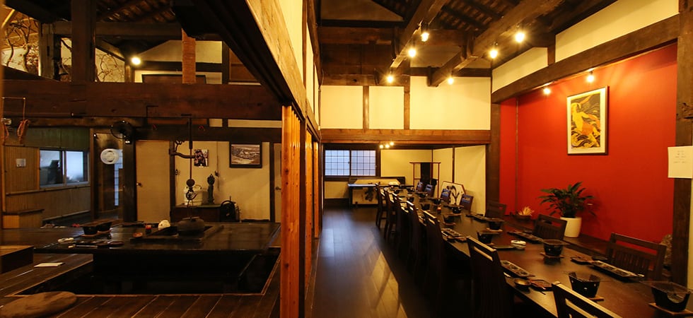 母屋の広間